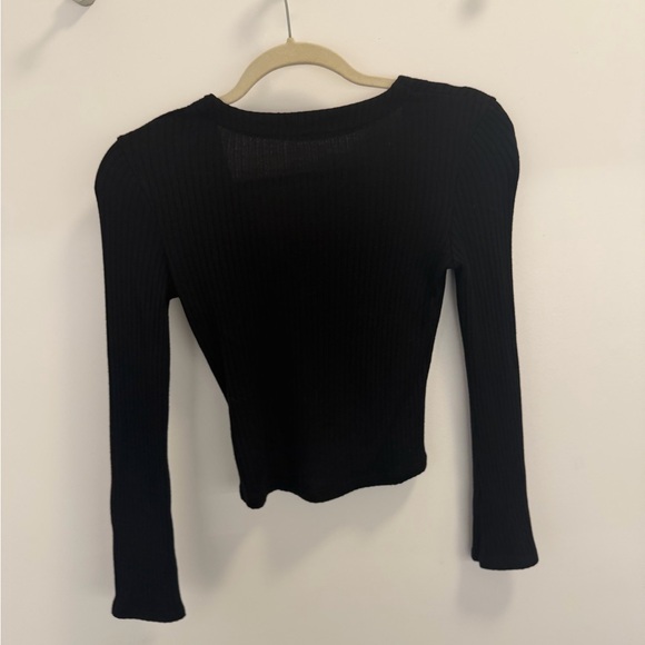 Black Button-Up Ribbed Top - Picture 5 of 5